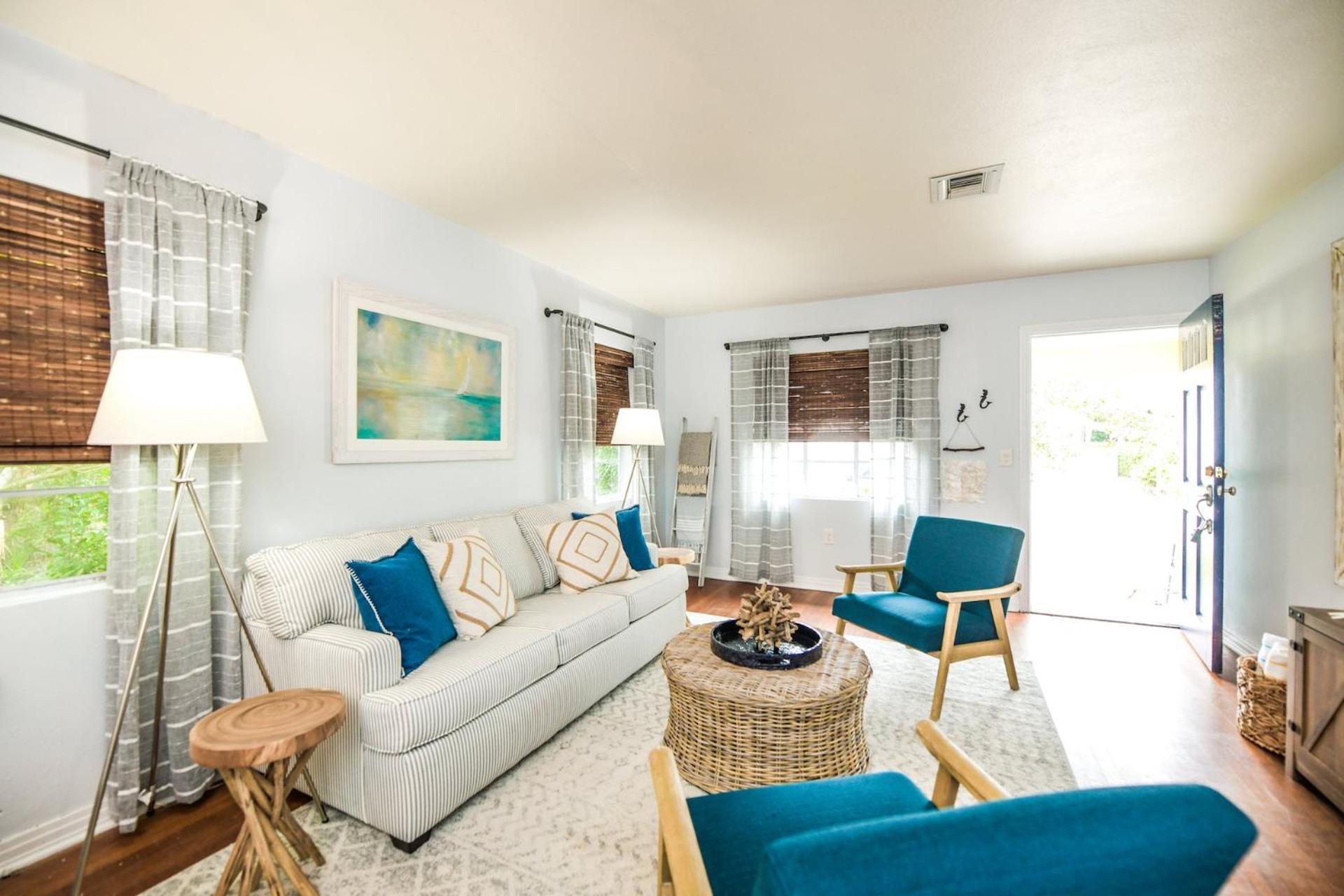 Casa Posada - So Close You Can Hear The Waves Historic Beach Cottage W Beach Gear Anna Maria Exterior foto